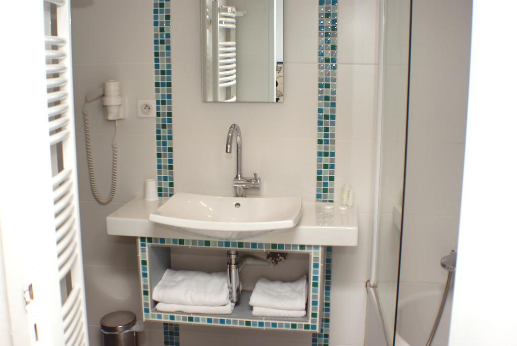 Hotel & Spa Rodier Campagnac  Bagian luar foto