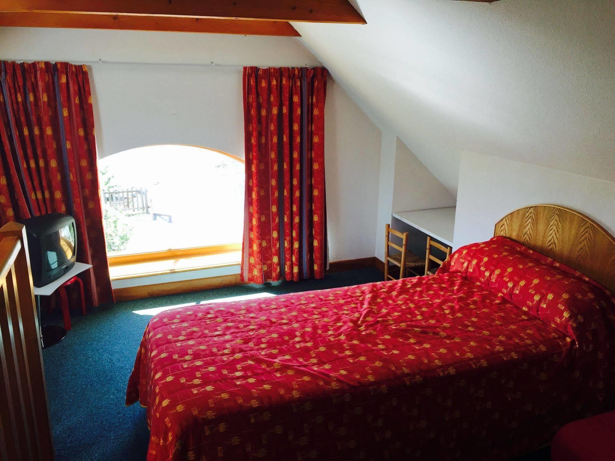 Hotel & Spa Rodier Campagnac  Bagian luar foto