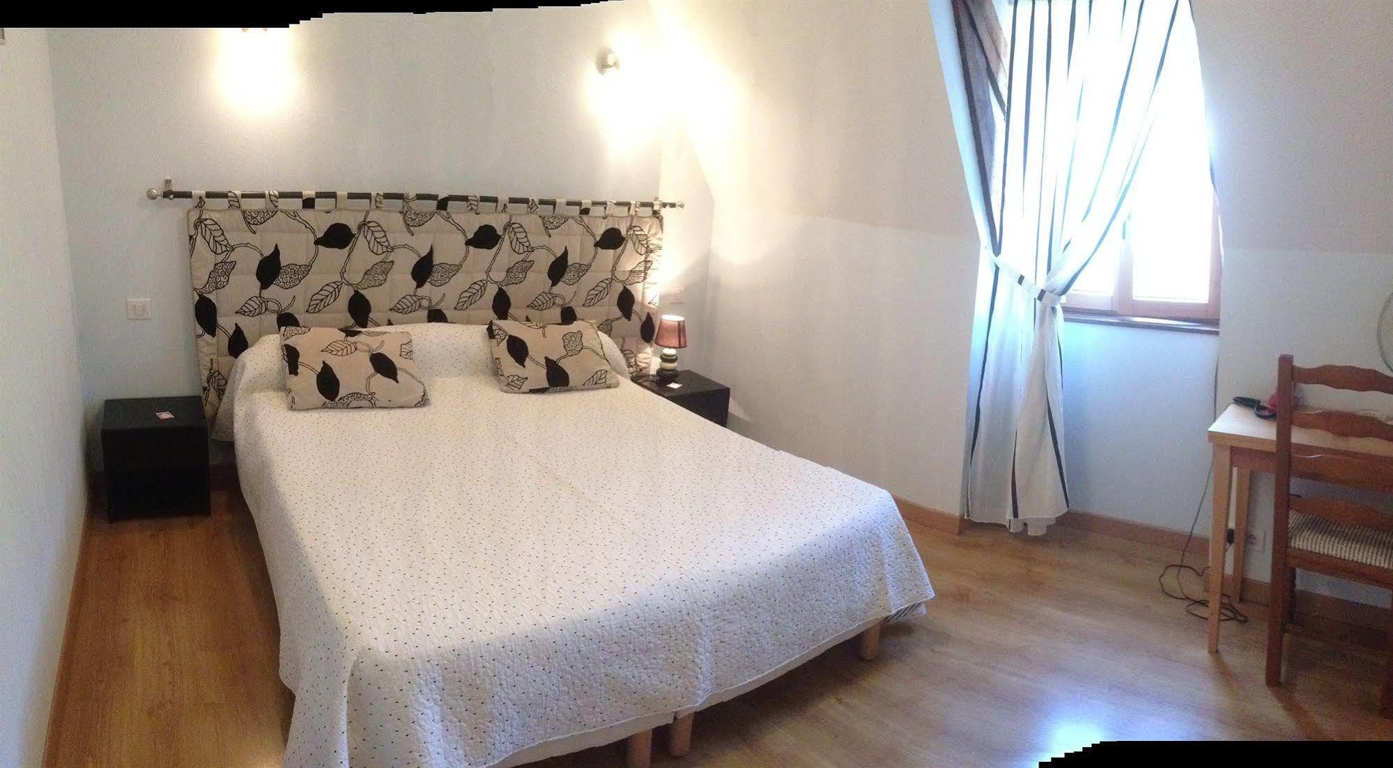 Hotel & Spa Rodier Campagnac  Bagian luar foto
